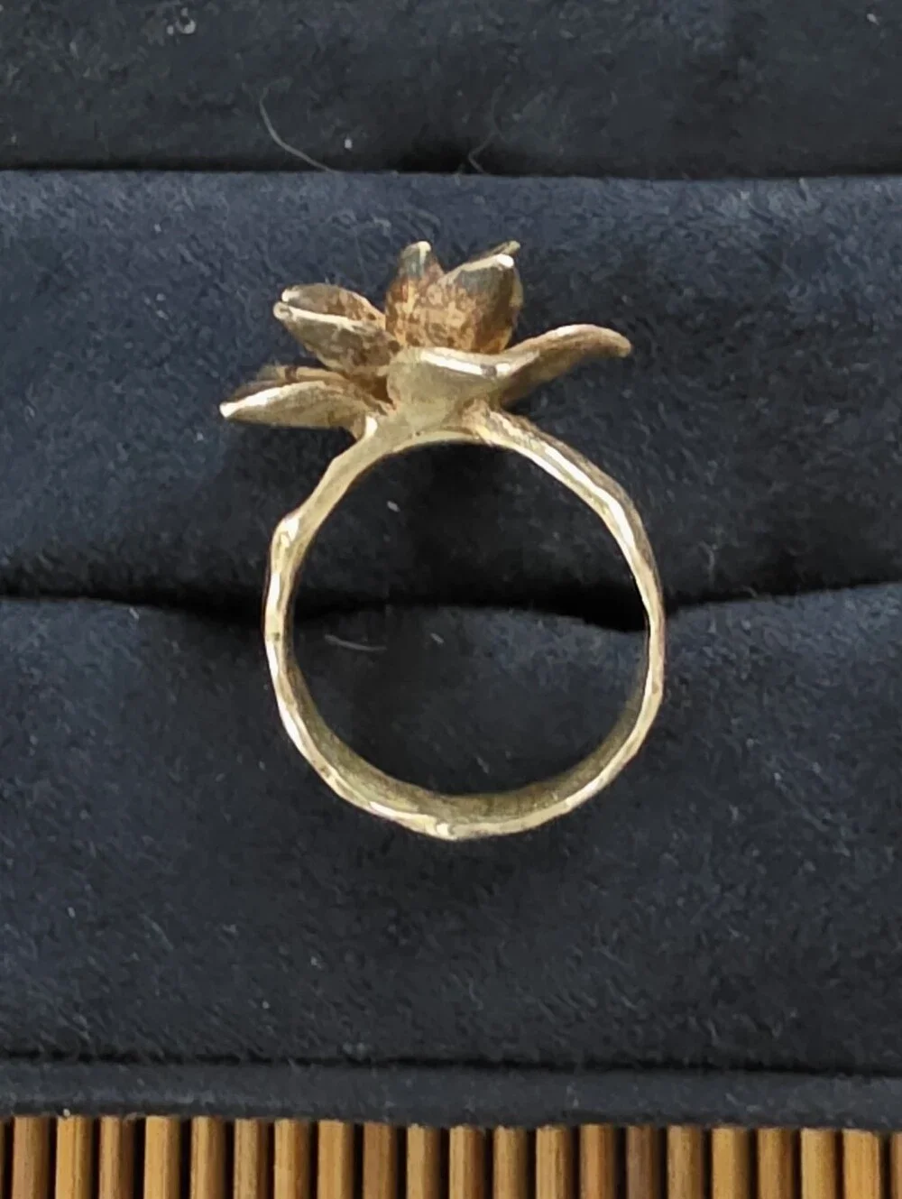 925 Silver Hammered Flower Ring (Vintage)